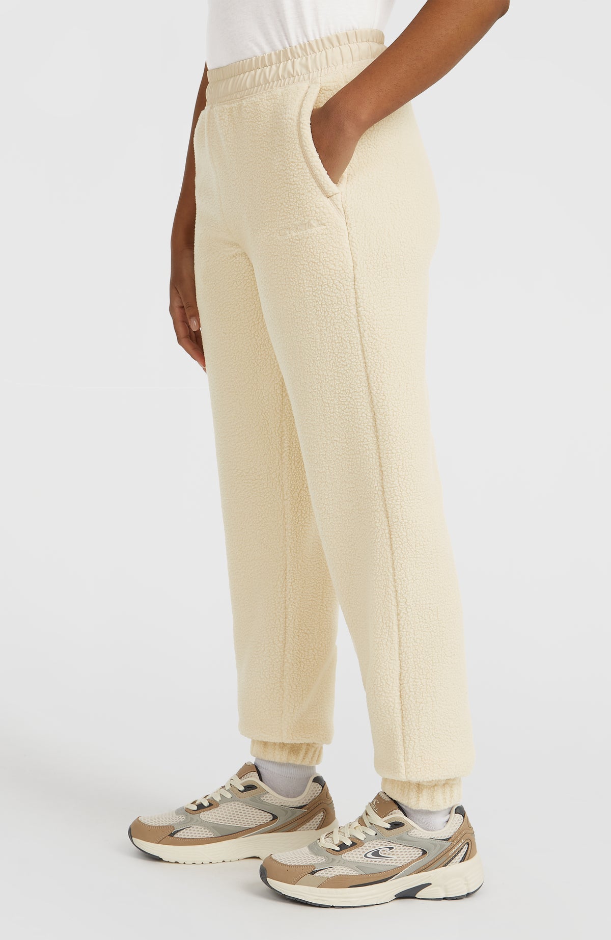 Must-Have High-Pile Sweatpants | Macaron