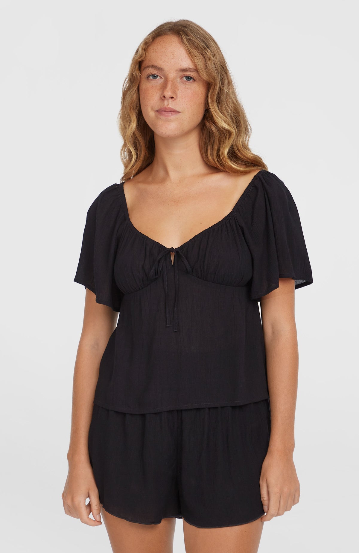 Huges Woven Top | Black Out