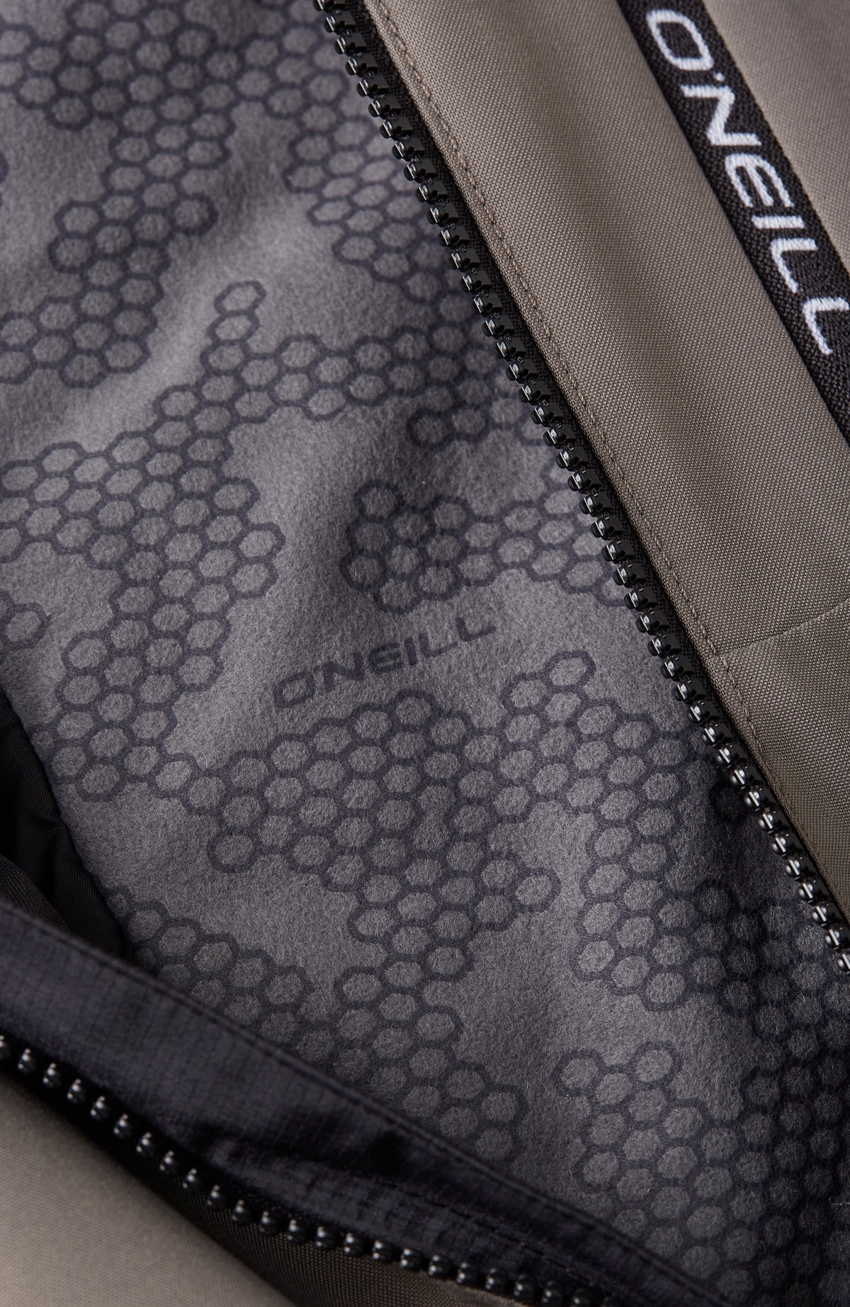 Carbonite Snow Jacket | Black Out Colour Block