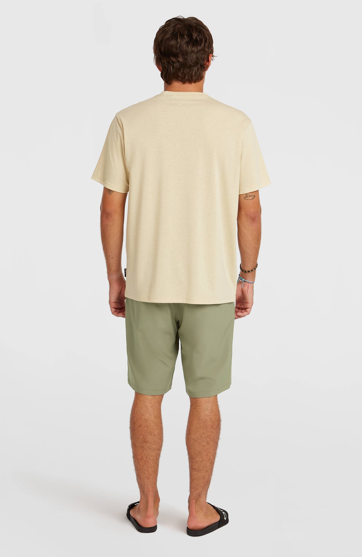Hybrid 19'' Shorts | Avery Fern