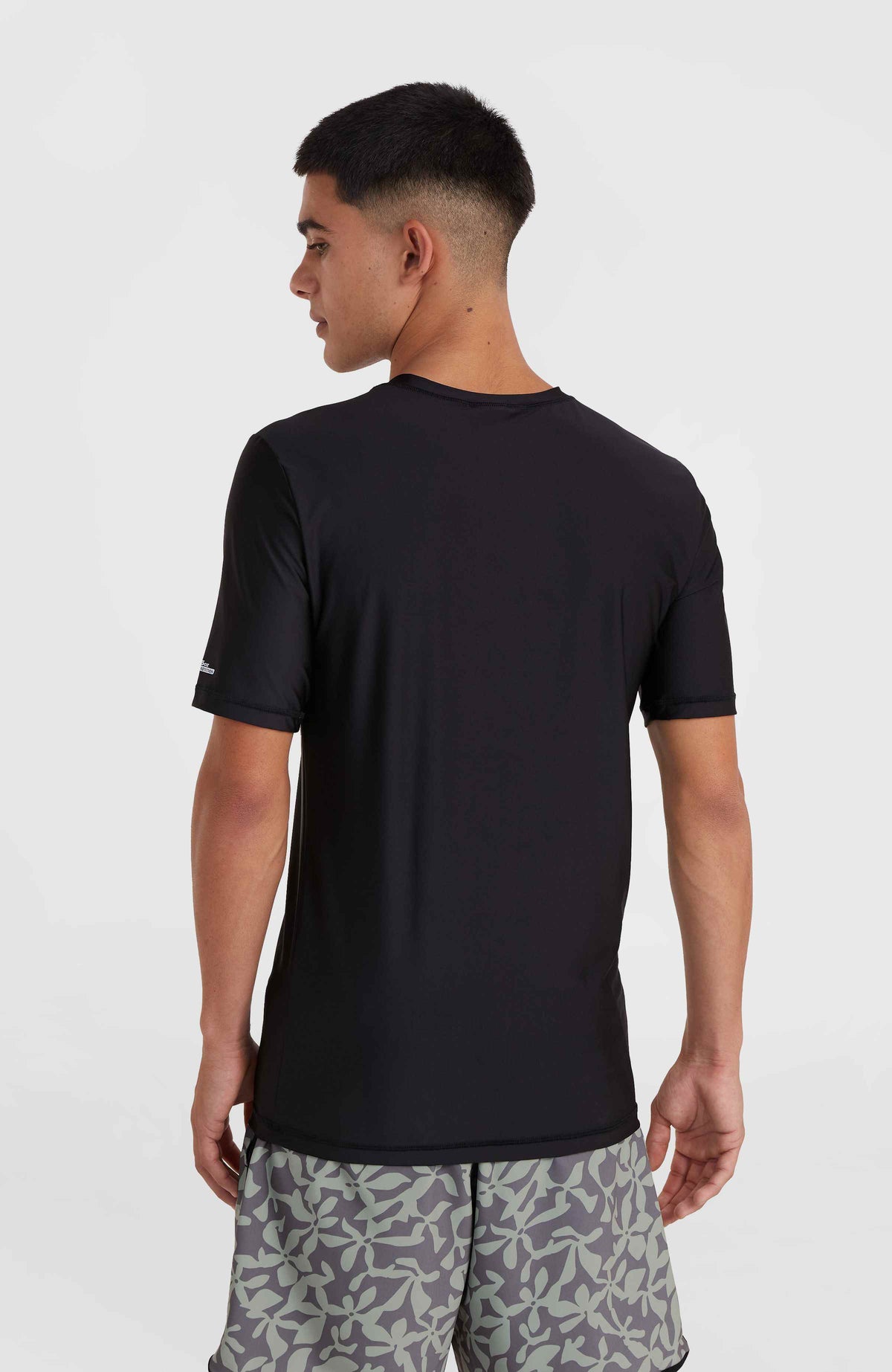 Essentials Cali Short Sleeve Skin | Black Out