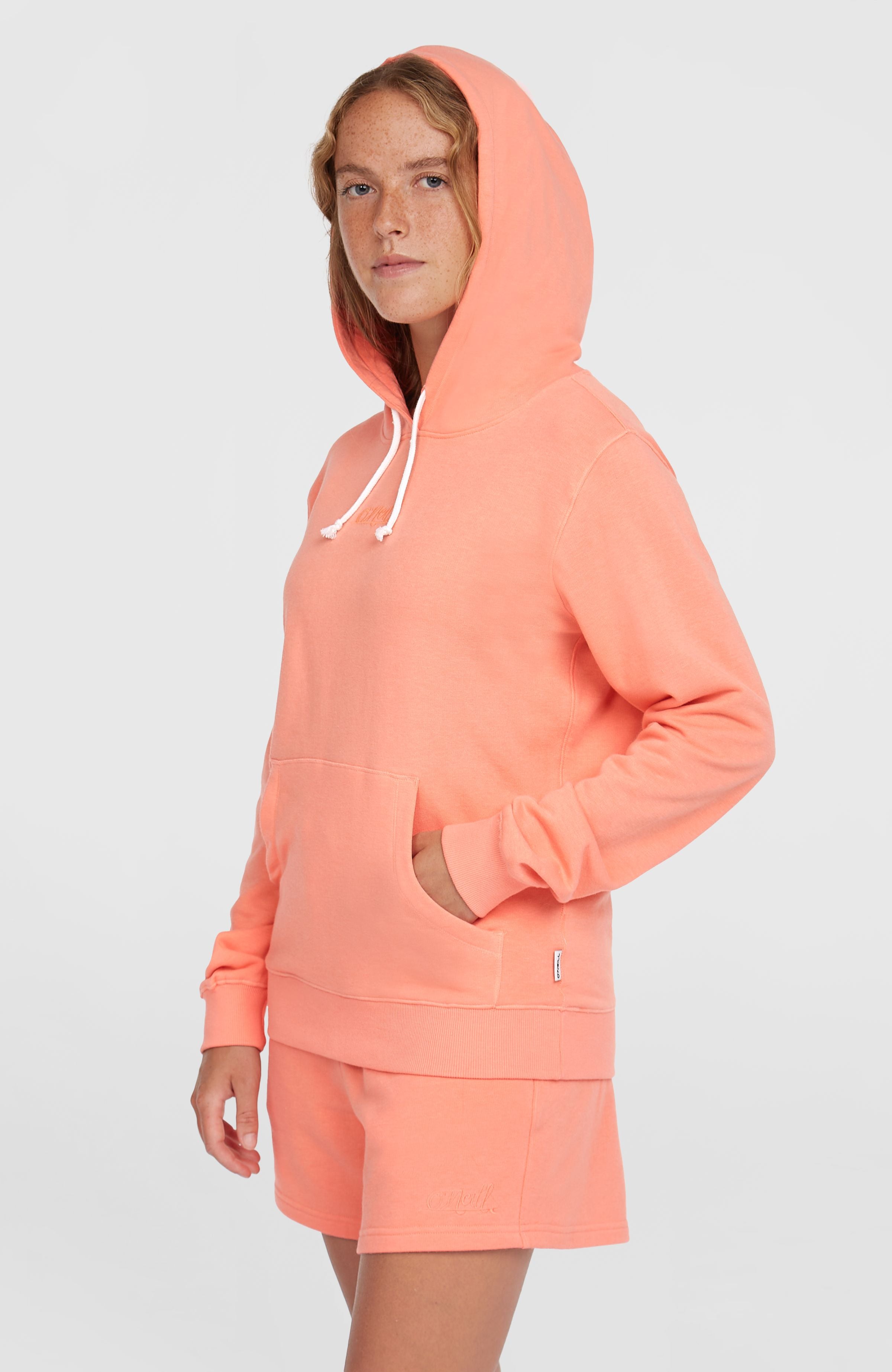 Essentials O'Neill Script Hoodie | Coral Pink – O'Neill UK