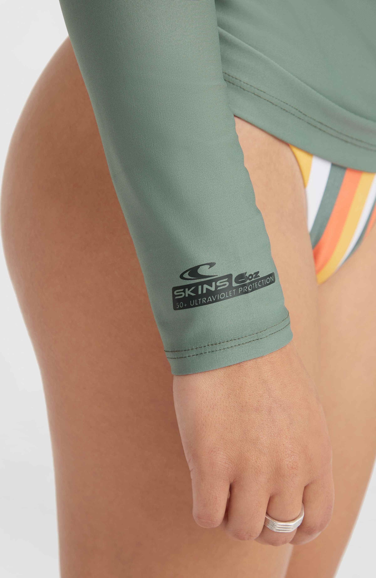 Essentials Bidart Long Sleeve Skin | Lily Pad