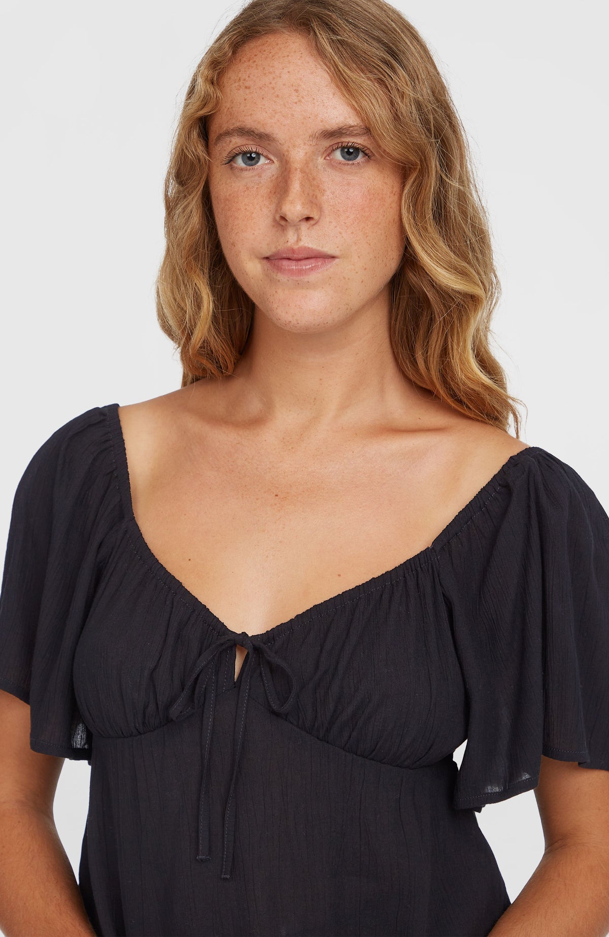 Huges Woven Top | Black Out