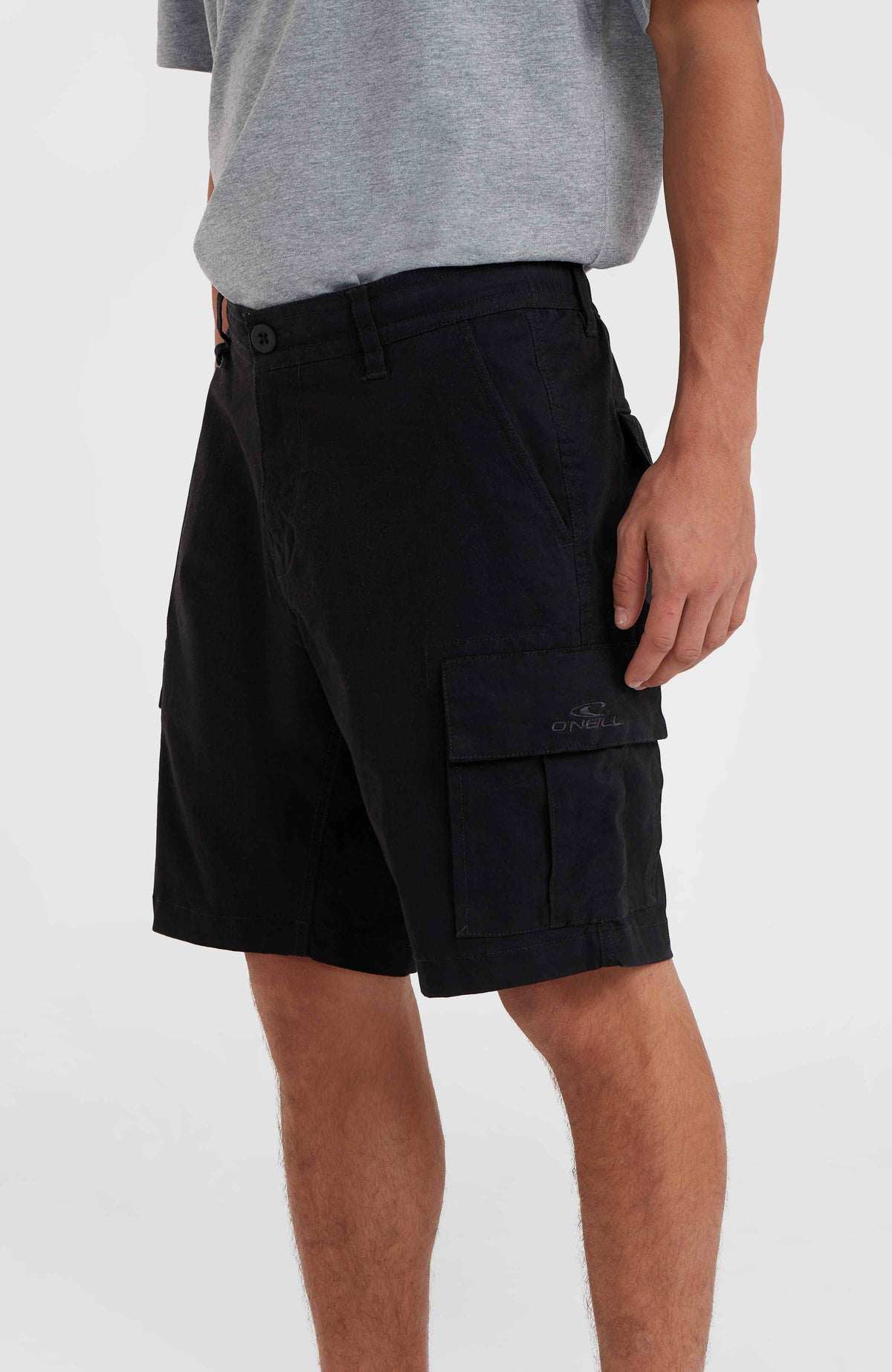 Essentials Cargo Shorts | Black Out