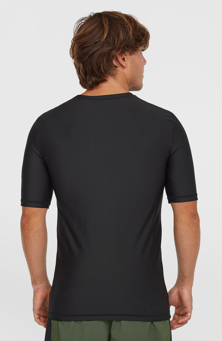 Essentials Short Sleeve Skin | Black Out