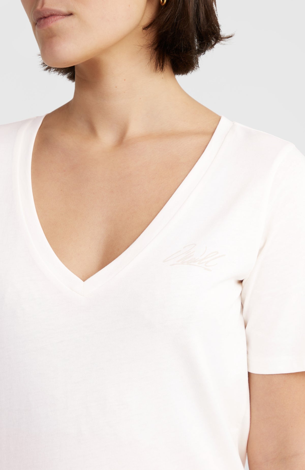 Essentials V-Neck T-Shirt | Snow White