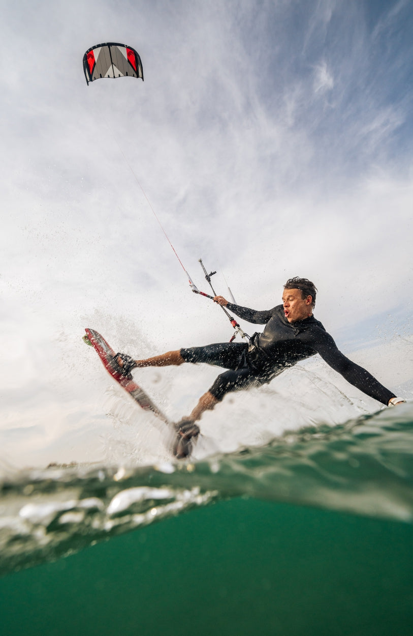 Hyperfreak Plus 4/3mm Chest Zip Overknee Wetsuit | BLACK/BLACK